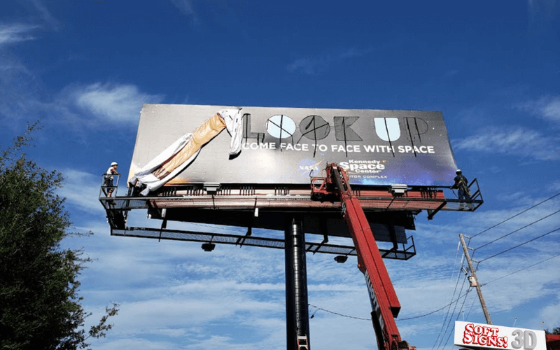 Billboard là gì? Tìm hiểu quảng cáo Billboard ngoài trời A - Z 9 billboard installation